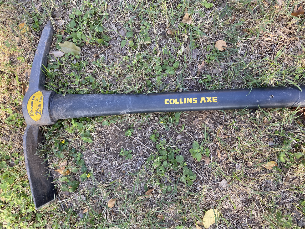 Non-Legitimus Collins Axe